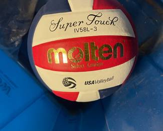 Super Touch Molten volleyballs 