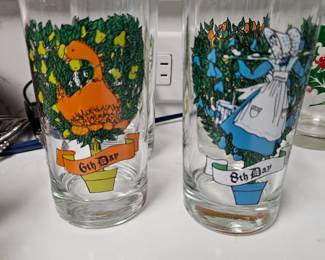 Twelve Days of Christmas Glasses Set