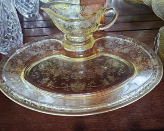 Yellow Florentine Gravy Boat and Platter