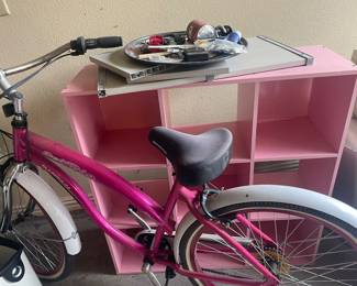Ladies, vintage Del Rio aluminum pink bike