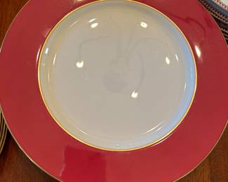 Lenox -8 gold rimmed fushia/dark pink 