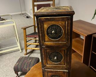 Wood box with Asian accents 