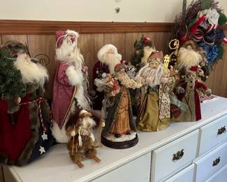 Christmas figures, statues, figurines 