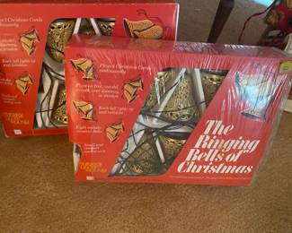 Vintage The Ringing Bells of Christmas, Box