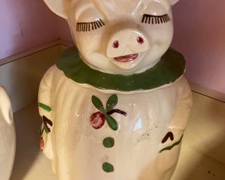 Vintage Shawnee Pottery Smiley Winnie Cookie Jar (1940's)