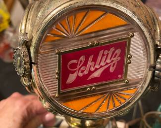 Vintage Schlitz ( needs a bulb)