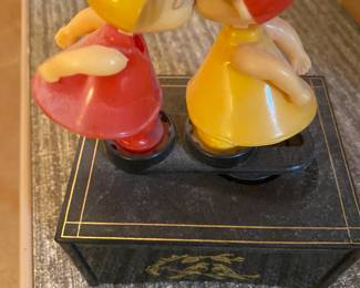 Vintage Musical Kissers