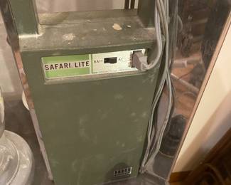Mid Century Safari Lite