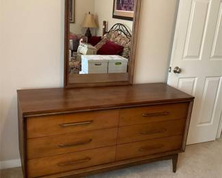 Mid-Century Dresser w/Mirror