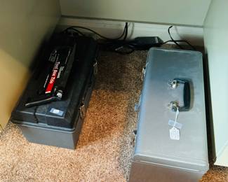TOOL BOXES