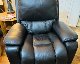 RECLINER