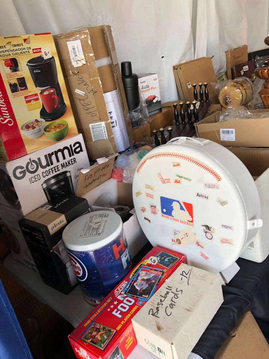 Berwyn sale Coins Coke Signs New in Box... starts on 7/11/2024