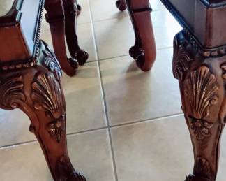 DETAILS OF VINTAGE DINING ROOM TABLE/CHAIRS