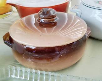 VINTAGE MCCOY CASSEROLE - MINT