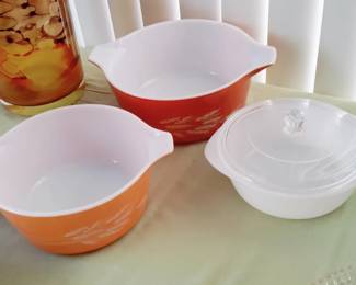 VINTAGE PYREX