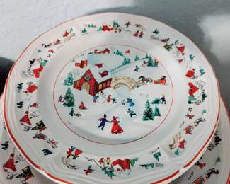 VINTAGE FARBERWARE CHRISTMAS "ICE SKATE SCENE" DINNERWARE