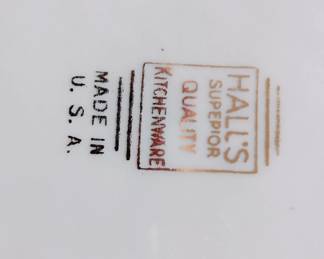 VINTAGE HALL CASSEROLE