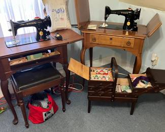 Vintage Singer Sewing Machines