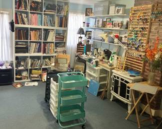 Sewing & Quilting Patterns, Material, Batting, Caddy's; Thread; Thread Holders; Rulers; Mats