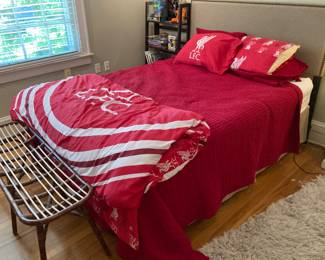 Queen Size Bed w/Nailhead Trim headboard