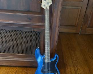 SQUIER, by “Fender” Electric bass guitar