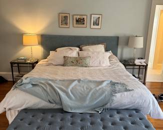 King Size Bed w/Bench