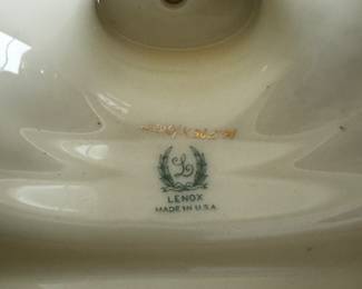 Beautiful Lenox vase pair 