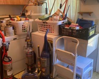 Lot Of 3 Vacuumsstep Ladder Light Bulbs Chemicals And Others