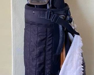 Izzo Sun Mountain Gold Bag Assortment Of Golf Clubs