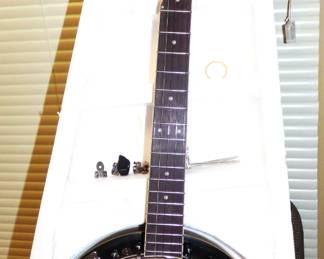 Resoluute Banjo (See next 2 Pics)