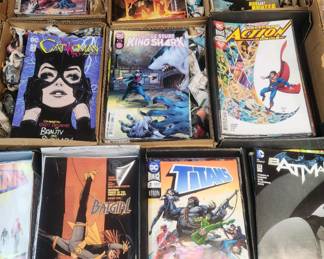 1000+ Comics. Mostly DC 2000, 2010 (See next pic)