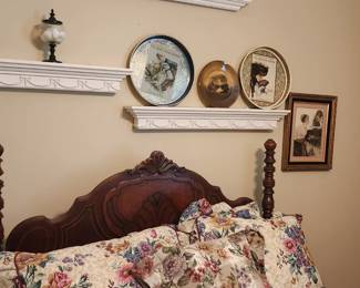 Full antique bed
