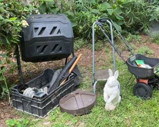 "Willow Creek Showcase" in Augusta, GA. Starts Closing Sat 7/13 at 8p. Pickup is Mon 7/15 from 1-6p. Please click here to view more photos, descriptions, and current bids: https://ctbids.com/estate-sale/29602