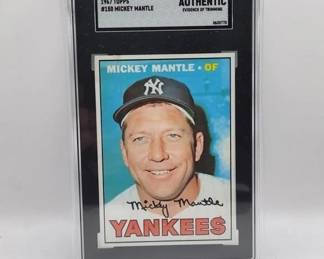 1967 MICKEY MANTLE TOPPS CARD. SGC AUTHENTIC.