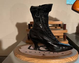 Antique boot