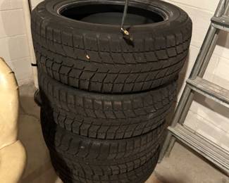 4 Blizzak Snowtires