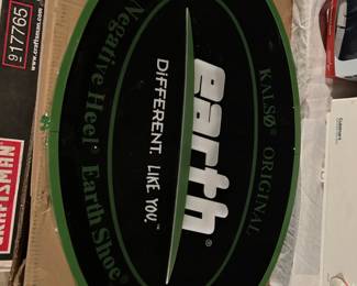 Earth Shoe Light up Sign