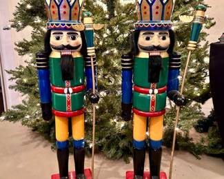 Nutcrackers app 4’