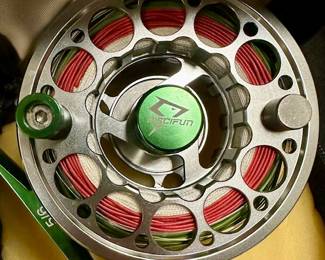 Pacifun Sword Fly Fishing Reel w/case