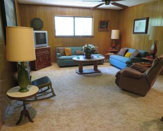 Original 1970's furnishings and decor