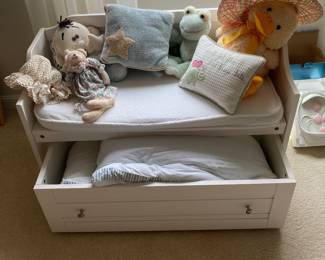 Childs Bench w/Drawer