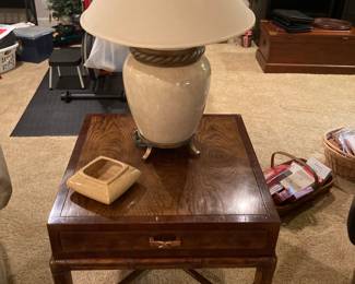 HENREDON Accent Table