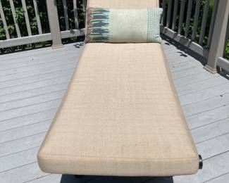 Chaise Lounge