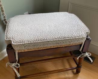 Rattan Accent Bench w/Cushion