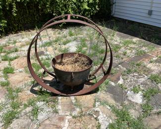 Hanging all metal caldron