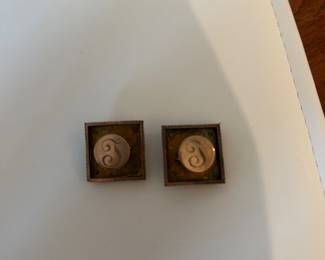back of 14k gold cufflinks