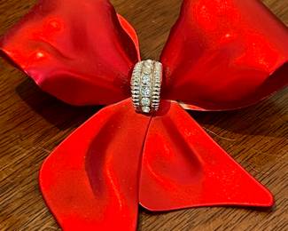 Vintage Holiday Brooch