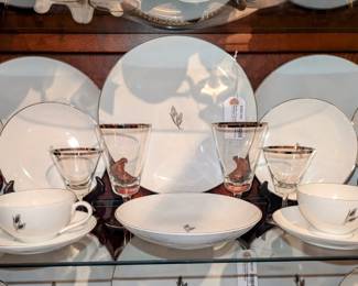 84 piece Eukagawa Arita #928 Platinum Silver Wheat 