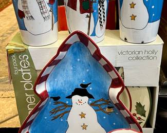 Sakura Debbie Mumm assorted Christmas Dishes