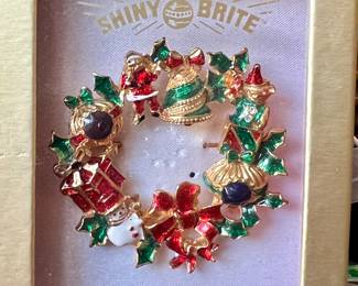 Vintage Christopher Radko Christmas Wreath Brooch
